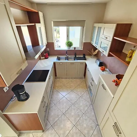 Infinity V Sea View Apartment, Tigaki Lägenhet